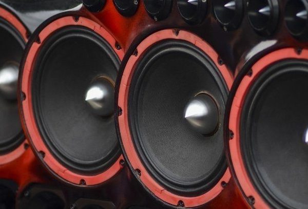 Which is better coaxial or component speakers for your use?